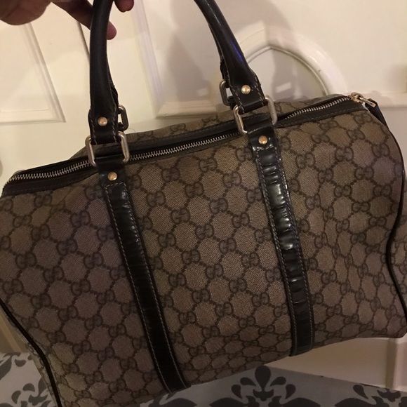 Gucci sneakers n pocketbook in good condition - Picture 3 of 8